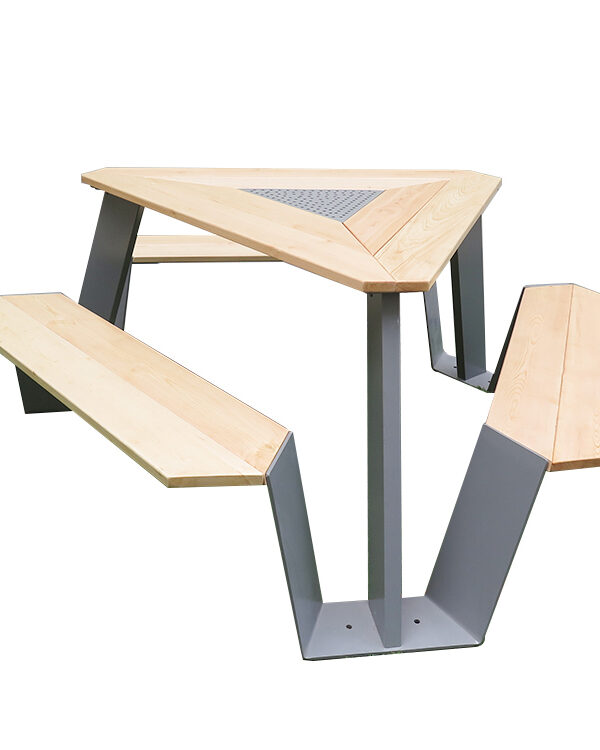 outdoor picnic table